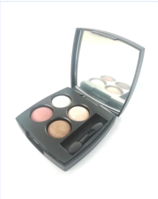 Eye Shadow warm colors
čtyři odstíny teplých barev